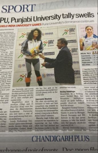 Harmilan Kaur en el peri&oacute;dico tras ganar los Juegos Asi&aacute;ticos de 2020