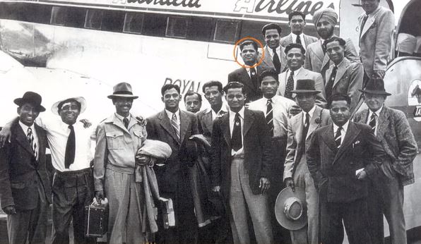 Equipo indio para la gira por Australia en 1947-48 despu&eacute;s de la independencia