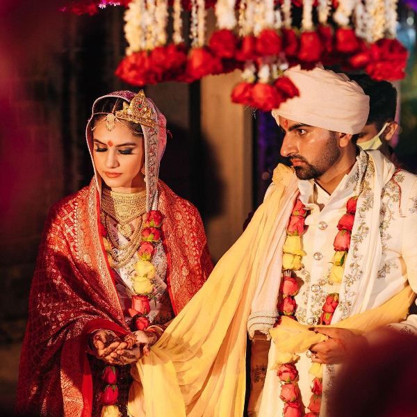Koyal Rana con su esposo