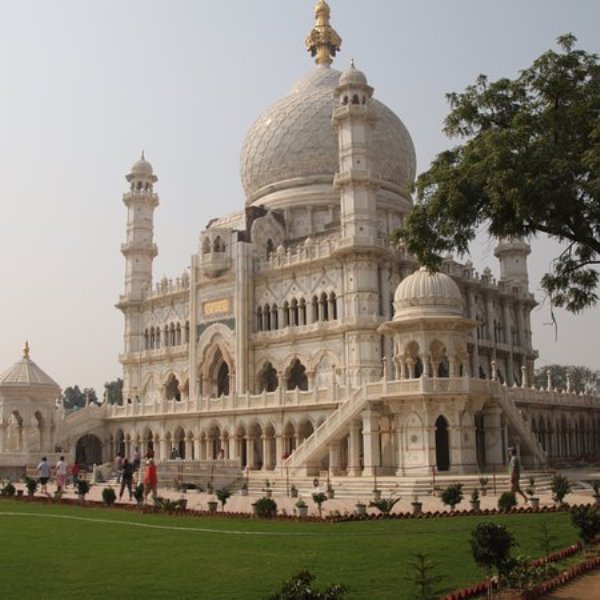 Radha Soami Satsang - Soami Bagh