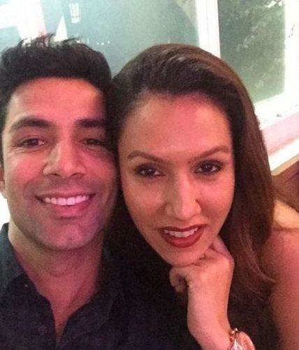 Sahil Shroff y su hermana