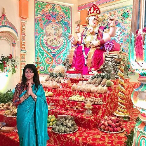 Sneha Wagh en las celebraciones de Ganesh Chaturthi