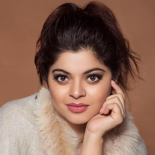 Sneha Wagh Wiki, Altura, Años, Novio, Esposo, Familia, Biografía y más