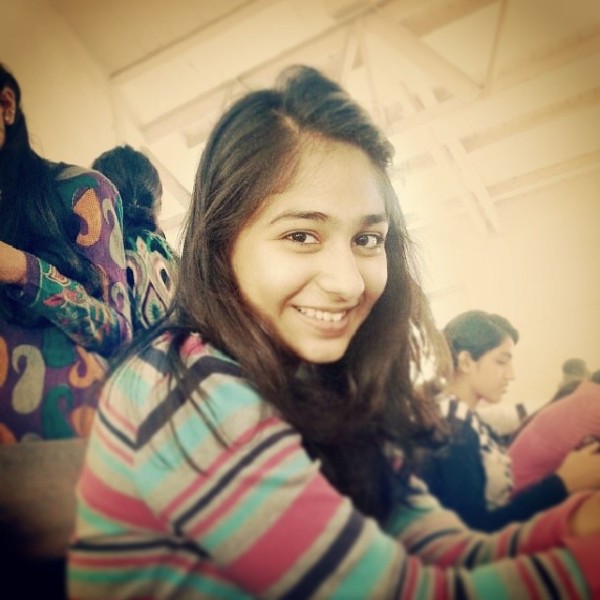Vidhi Pandya en sus d&iacute;as universitarios