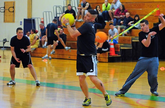 Más de 500 nombres de equipos de Dodgeball (con significados) Nombres de equipos inteligentes de Dodgeball