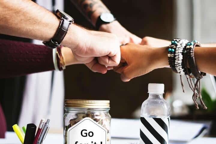 Más de 400 nombres de equipos de ventas creativos (con significados) Nombres de equipos de ventas motivacionales