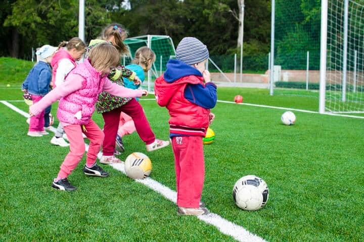 Más de 600 nombres de equipos de fútbol de Kickass (con significados) Nombres de equipos de fútbol para niños