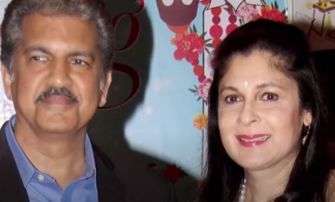 Anand Mahindra con su esposa