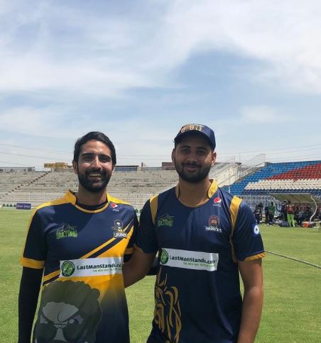 Asser Malik en Rawalpindi Cricket Stadium vistiendo la camiseta de Last Man Stands
