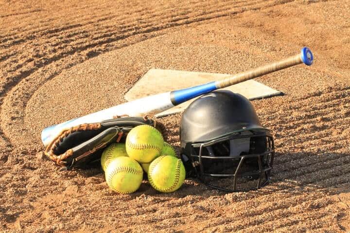 Más de 400 fantásticos nombres de equipos de softbol (con significados) Nombres de equipos de softbol