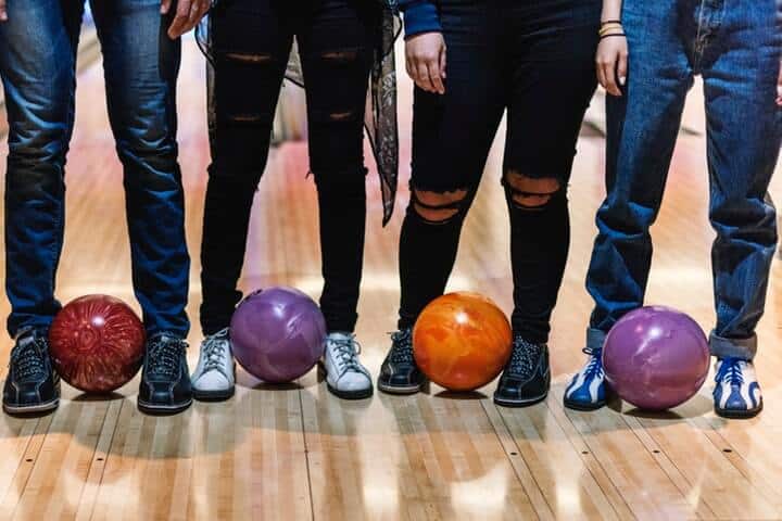 Más de 500 nombres de equipos de bolos inteligentes (con significados) Nombres divertidos de equipos de bolos
