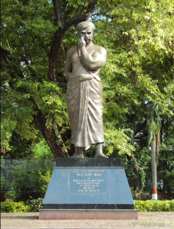 Estatua de Chandra Shekhar Azad