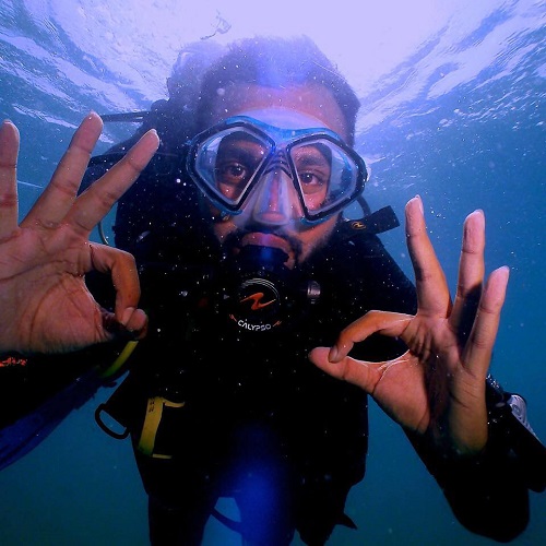 Varun Bangera durante su viaje