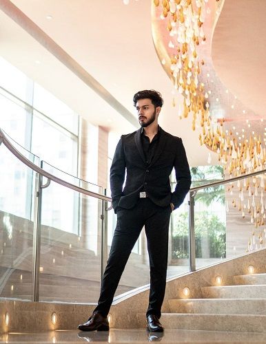 Vijay Mahar Wiki, años, novia, familia, biografía y más Vijay Mahar