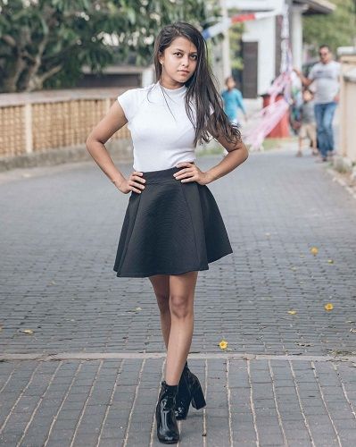 Yohani Wiki, Altura, Años, Novio, Familia, Biografía y más Yohani