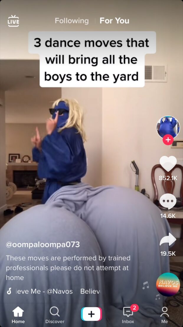 TikTok For You Page video de movimientos de baile