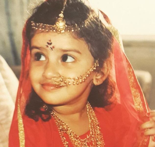 Foto de la infancia de Anushka Ranjan