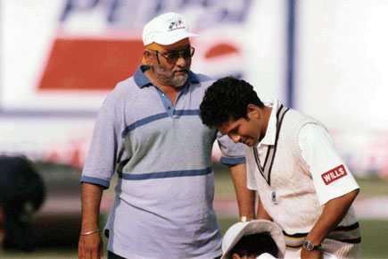 Bishan Singh Bedi con Sachin Tendulkar