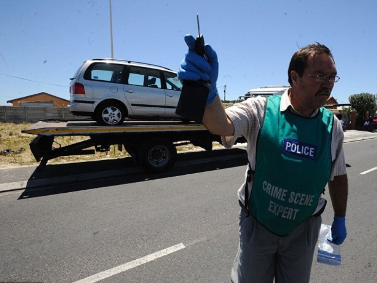 El taxi abandonado en el que se encontr&oacute; el cuerpo de Anni Dewani
