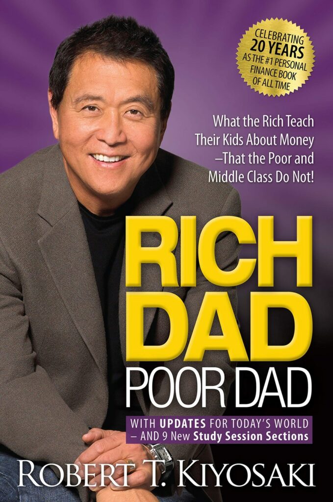 Su guía de los 10 mejores libros de negocios de todos los tiempos Portada del libro Rich Dad Poor Dad con una foto del autor Robert T. Kiyosaki en traje, sonriendo a la cámara.
