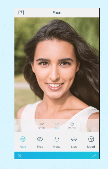 una imagen de una mujer editada con Facetune