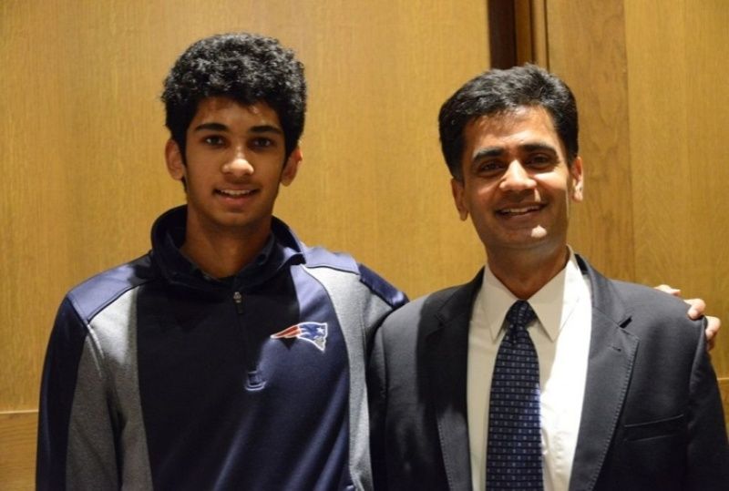 El esposo de Gita Gopinath, Iqbal y su hijo Rohil