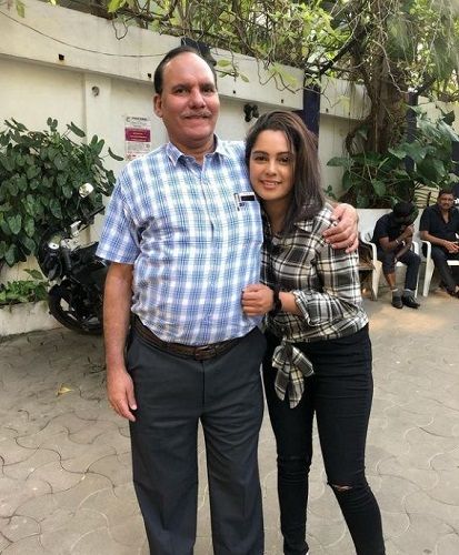 Steffi Kingham con su padre