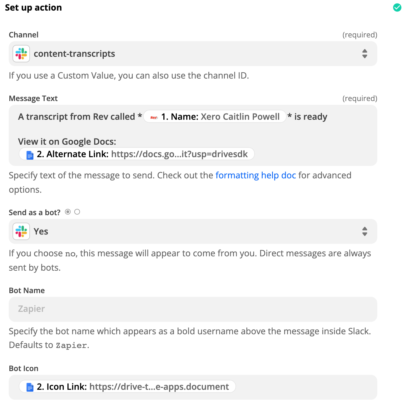 Texto dentro del campo Texto del mensaje de un paso de acci&oacute;n de Slack.