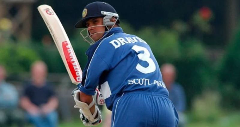 Rahul Dravid jugando para el equipo de Escocia