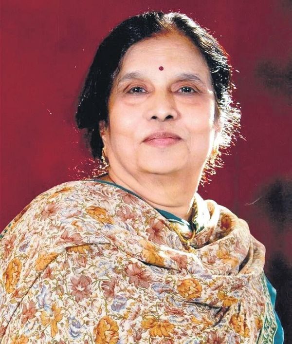 Rahul Dravid Wiki, altura, edad, novia, esposa, hijos, familia, biografía y más La madre de Rahul Dravid, Pushpa Dravid